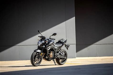Voge 625R A naked de média cilindrada alma desportiva chega a Portugal Motociclismo