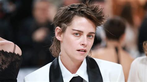 Kristen Stewart reavalia Crepúsculo É um filme gay