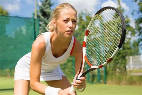 How To Hit A Tennis Forehand Techniques Grip And Everything In