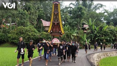 Tradisi Rambu Solo Upacara Adat Toraja Yang Magis Sekaligus Memikat