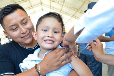 EXHORTA SECRETARÍA DE SALUD A MADRES Y PADRES DE FAMILIA LLEVAR A SUS