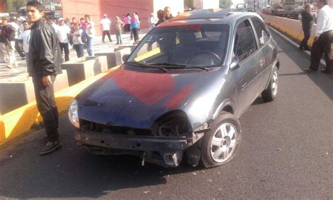 Auto arrolla a manifestantes y mata a mujer en Satélite Grupo Milenio