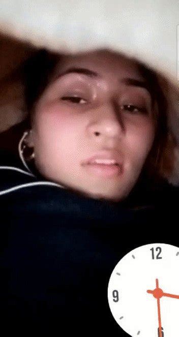 Extremely Cute Paki Girl Xx Video Pakistan Show Pussy Bf Viral Mms