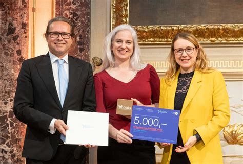 Vetmeduni Gründerpreis PHÖNIX für Julie Rosser