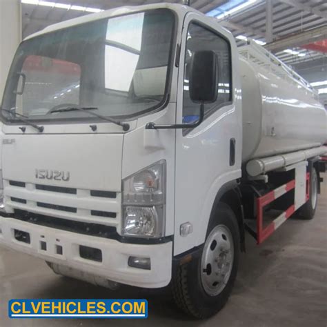 Isuzu 700p 4X2 8cbm Used Fuel Tanker Truck China Oil Tank Truck And