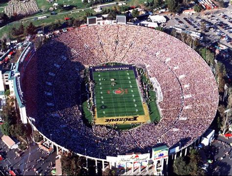 America's 10 biggest stadiums of all time ~ Sporty Arena