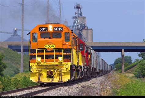 TPW 5015 Toledo Peoria Western EMD GP50 At Cruger Illinois By