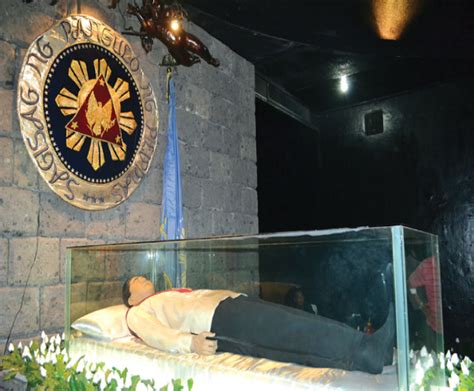 Philippines Report Supreme Court Allows Marcos Burial at the Libingan ...