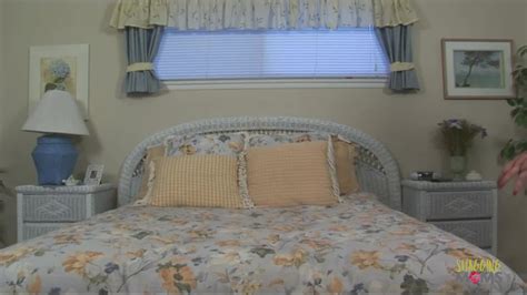 It Is Indeed Super Sexy To Watch A Latina Milf Getting On A Bbc During Mixed Folk Hotntubes