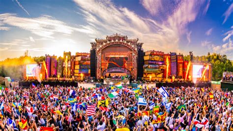 Tomorrowland 2023 Livestream: Artist Schedule, How to Watch and More - EDM.com - The Latest ...