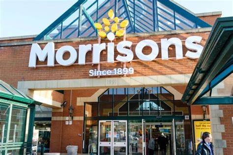 Morrisons Offers Christmas Chocolate Tubs for Just £2 – Here’s How to