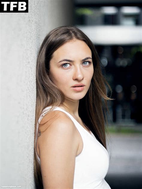 Emmy Pilawa Nude OnlyFans Leaks Fappening FappeningBook