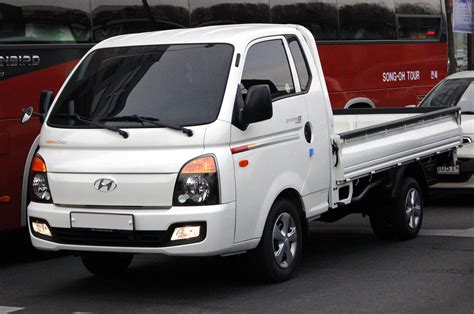 Hyundai H-1 Van Photos and Specs. Photo: Hyundai H-1 Van accessories ...