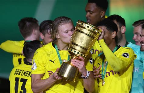 Chelsea transfer news: Big update on 'interested' Dortmund star Erling ...