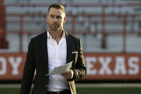 Photos Of Kliff Kingsbury's New Arizona House Are Going Viral - The Spun