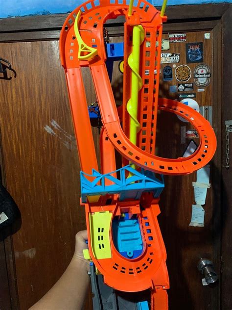 Hot Wheels Ecl Motorized Roller Coaster Hobbies Toys Toys Games On Carousell