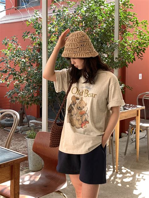 Zemma World Old Bear Printed Short Sleeve Tee Codibook