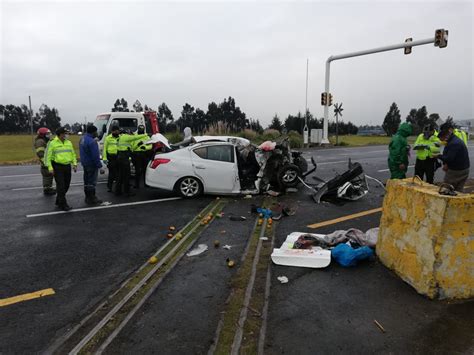 Mujer Policía Muere En Siniestro De Tránsito En Cotopaxi Informados