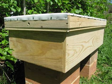 Ventilated Top Long Langstroth Hive Free Plans