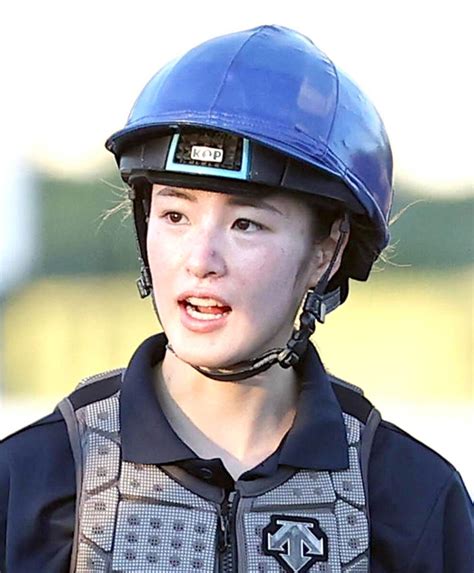 左鎖骨骨折の藤田菜七子騎手が先週退院 根本調教師「順調にきている」 Umatoku 馬トク