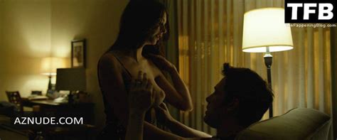 Emily Ratajkowski Nude And Sexy Collection Part Screenshots Films Stories Aznude