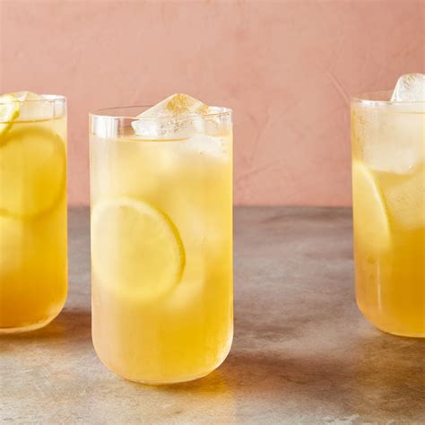 John Daly Drink Recipe - Spiked Arnold Palmer