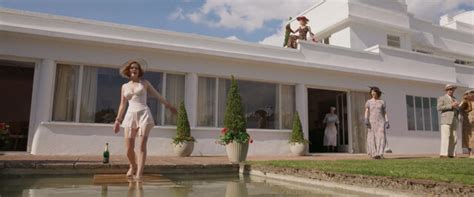 Nude Video Celebs Isla Fisher Sexy Blithe Spirit 2020