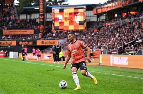 Fc Lorient Mercato Cest Fait Un Milieu Offensif Quitte Le Fcl