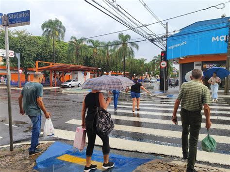 E a chuva Nova previsão do tempo para o interior de SP tem alerta para