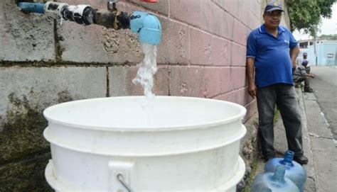 Gerente De La UMAPS Garantiza El Suministro De Agua Potable Cada Tres