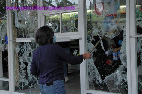 Actos vandálicos y saqueos durante marcha en el marco del Día