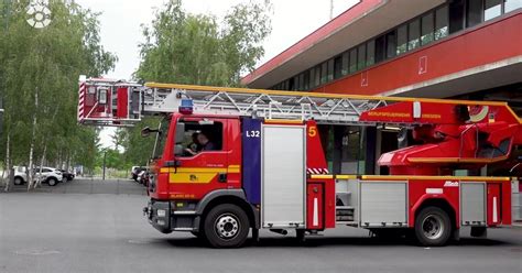 Zum Retten Berufen Themenwoche Der Berufsfeuerwehren Steht In Den