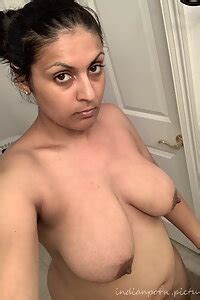 Horny Mature Desi Big Boobs Bhabhi Nude Photos Indian Sex Photos