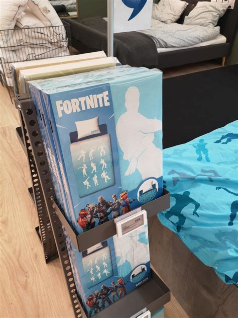 Fortnite bedsheets : r/CrappyDesign