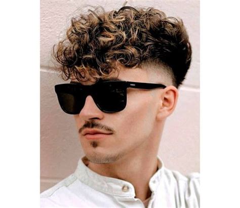 25 Best Curly Hairstyles For Men For All Hair Lengths Fabbon