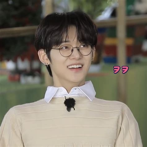 Yeonjun Lq Icon People With Glasses Choi Daniel Txt Tomorrow First