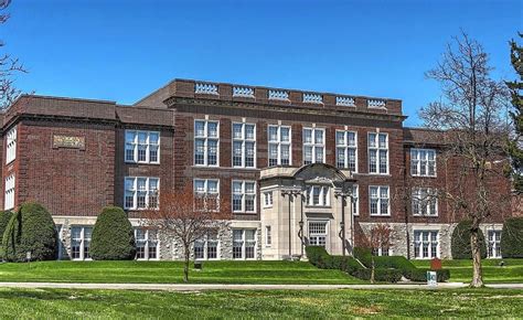 Greenfield McClain High School, Greenfield, Ohio : r/ArchitecturalRevival