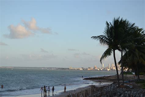 Trechos de praias em João Pessoa e Pitimbu estão impróprios para banho