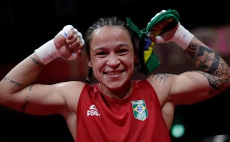 Boxe Bia Ferreira Far A Sua Segunda Luta Como Profissional Neste Fim