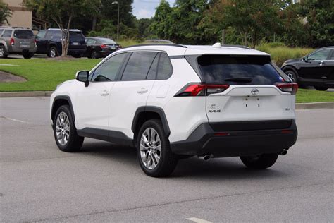 Pre Owned 2019 Toyota RAV4 XLE Premium FWD 4D Sport Utility