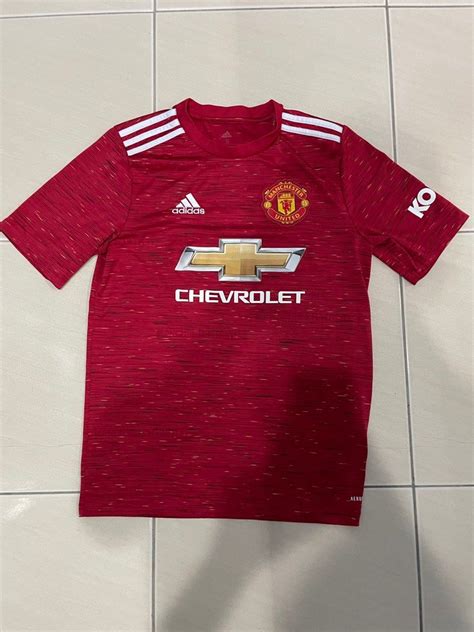 Manchester United Home Kit Men S Fashion Activewear On Carousell