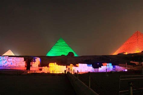 Esperienza Di Spettacolo Di Suoni E Luci Alle Piramidi Di Giza Fornito