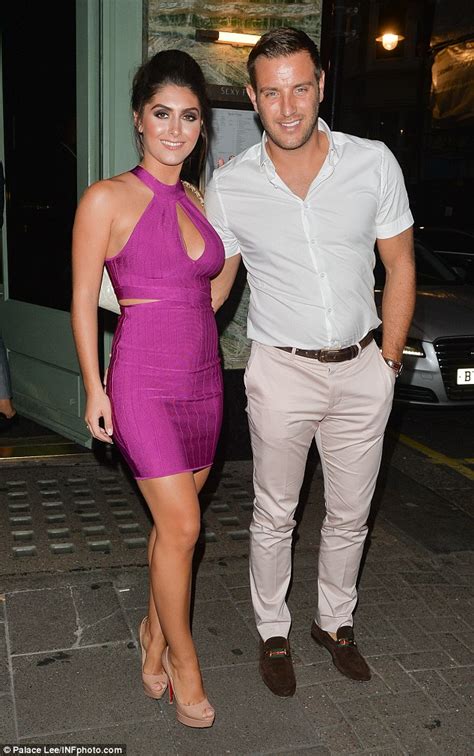 Ex Towie S Elliott Wright Enjoys Date Night With Stunning Fiancée Sadie Stuart Daily Mail Online