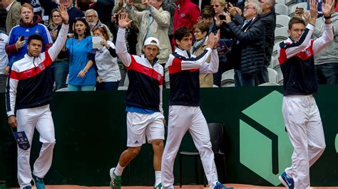 Coupe Davis : la France remporte le double et mène 2-1 en demi-finale face à la Serbie