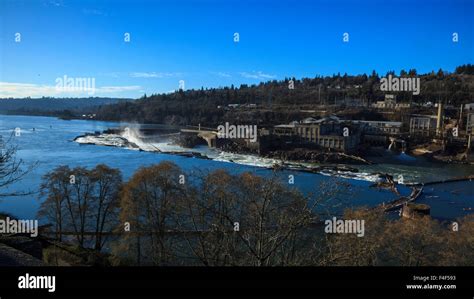 Willamette falls oregon city hi-res stock photography and images - Alamy