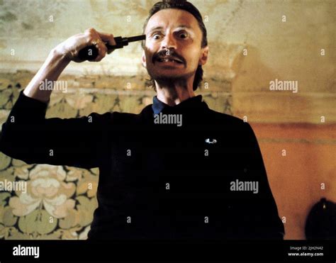 ROBERT CARLYLE, TRAINSPOTTING, 1996 Stock Photo - Alamy