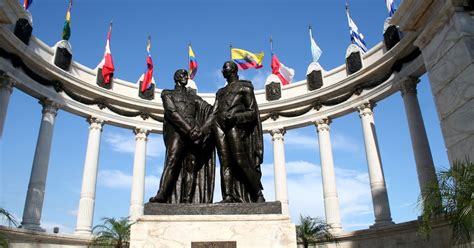 MONUMENTO DE SIMÓN BOLÍVAR