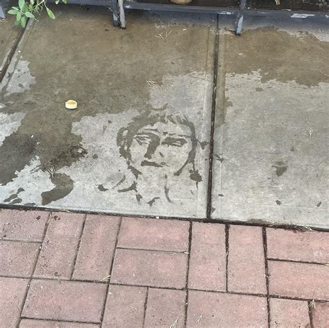 I think I painted Jay from The Inbetweeners on my pavement. : r/pics