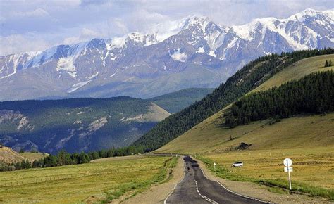 Top 10 Most Beautiful Roads In The World