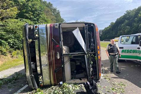 Country singer John Michael Montgomery injured in tour bus crash | New ...